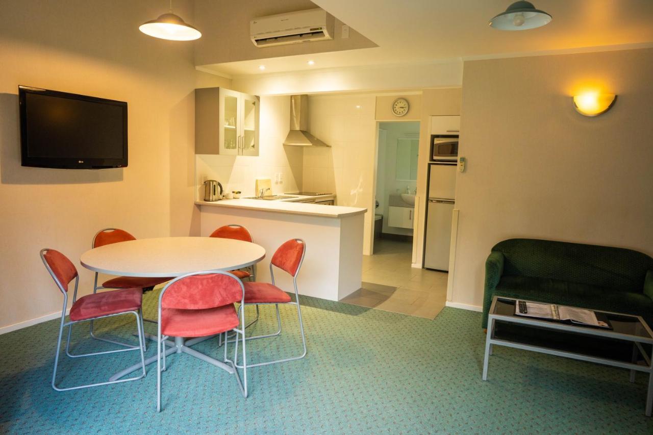 Bucket Tree Lodge Tawa 외부 사진